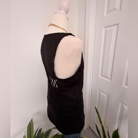 Lululemon Black Yoga Tank Open Lattice Back Athletic Top Women’s Size 6 - Picture 4 of 13